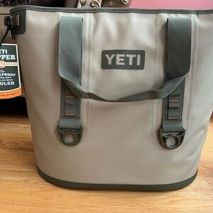 YETI Hopper 40 cooler.